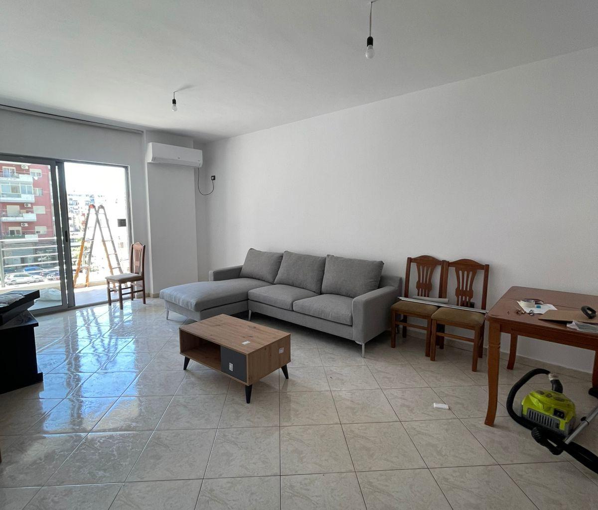 🔥 Jepet me Qira Apartament 1+1 në Astir
