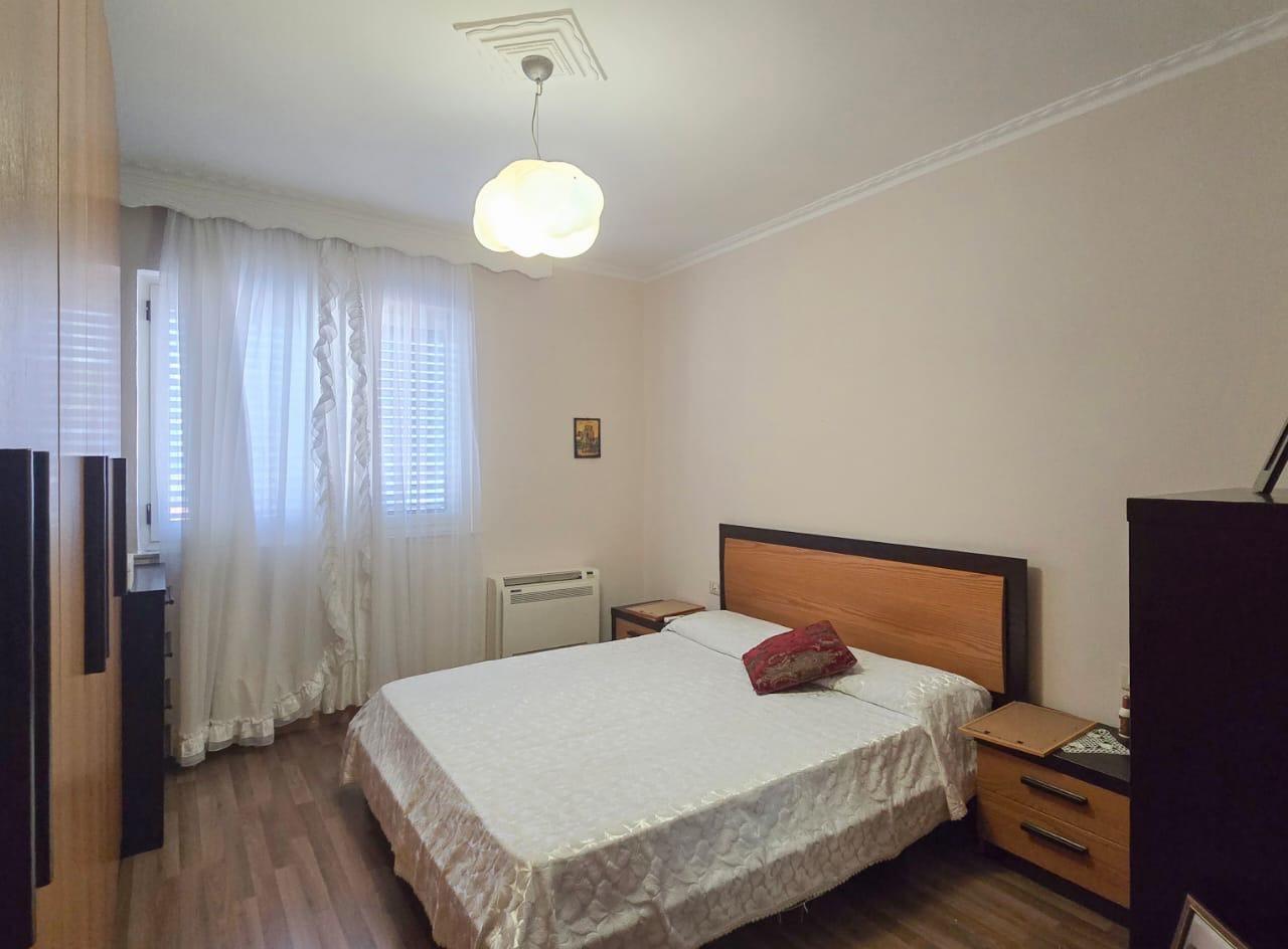 Appartamento 2+1+2 in vendita a Comune di Parigi!