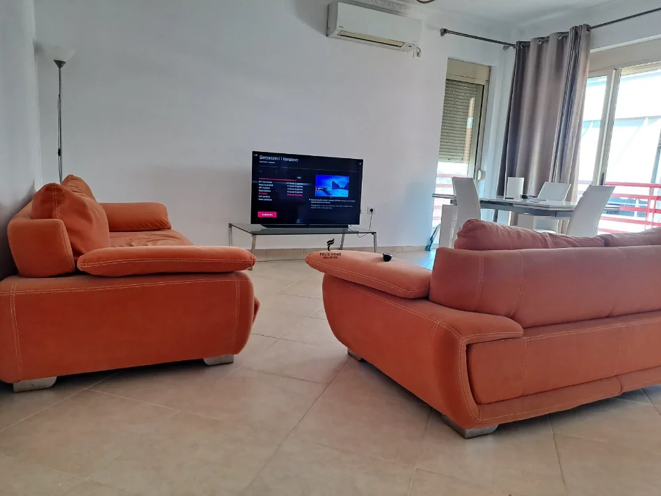 Tirane, shitet apartament 2+1 Kati 4, 108 m² 260.000 € (LIQENI ARTIFICIAL)