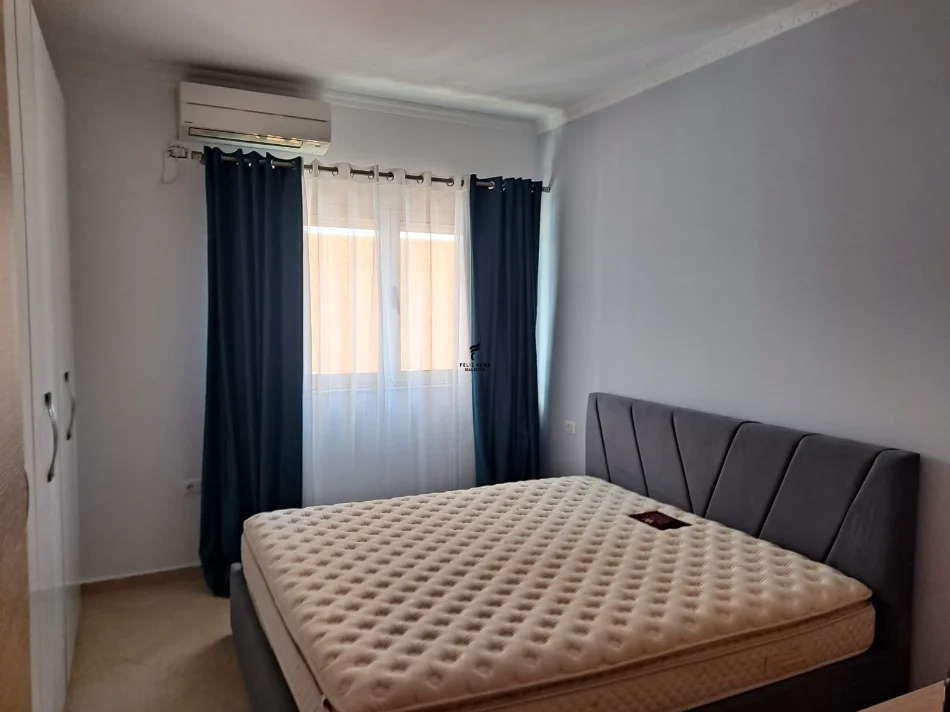 Tirane, Apartment for Sale 2+1, 4th Floor, 108 m², €260,000 (Artificial Lake)