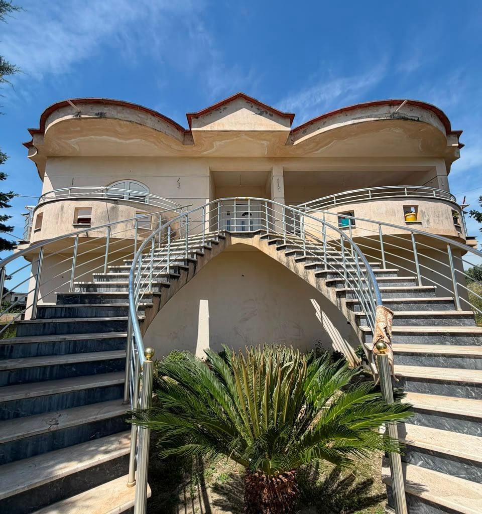 For Sale: Two-Storey Villa near Univers City