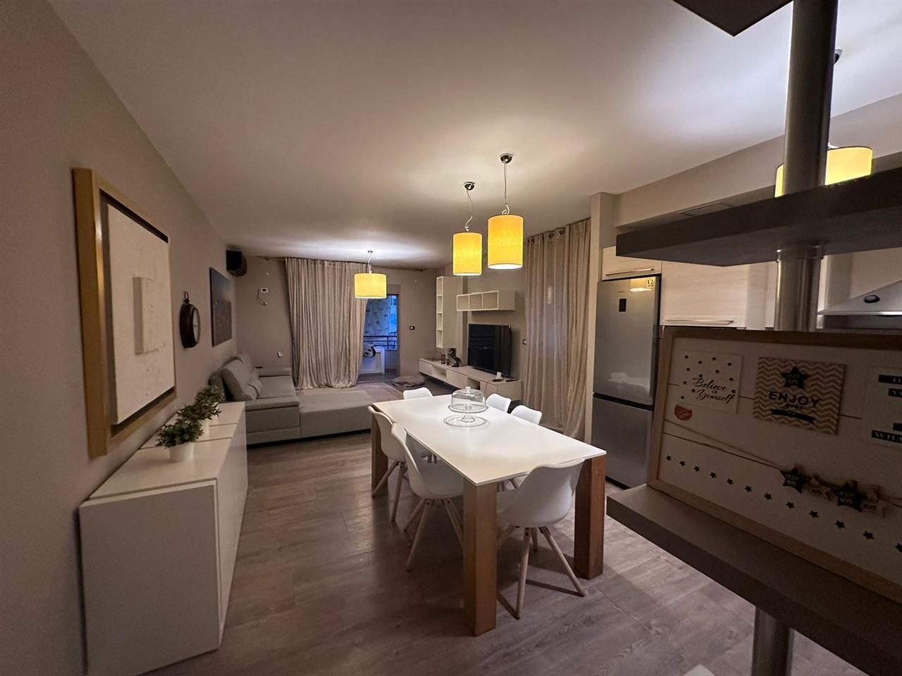 Jepet me qira apartament në bllok