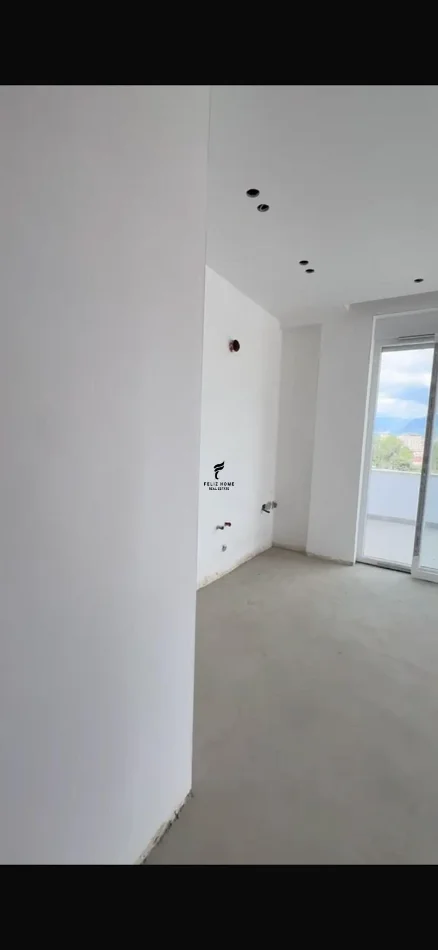 Tirane, vendesi appartamento 2+1 Piano 5, 74 m² 175.000 € (ASTIR)