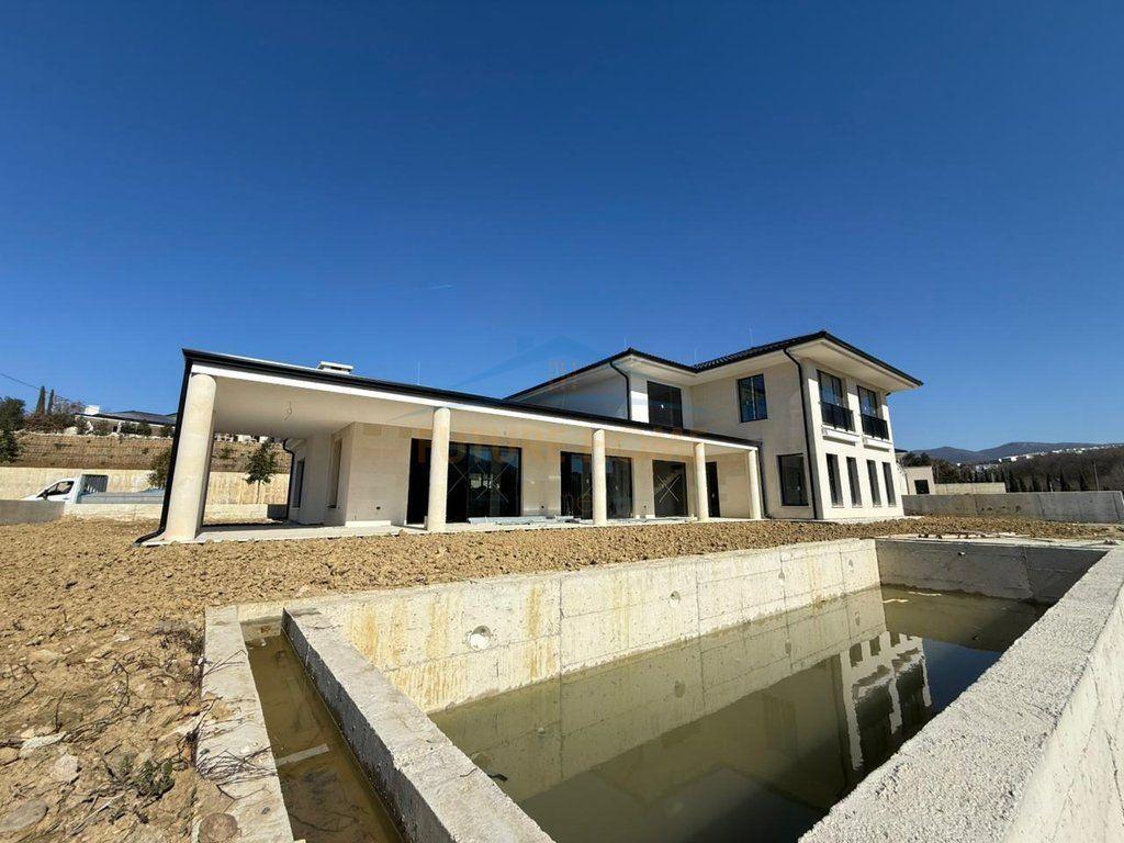 🏡 **Vilë për Shitje – Valles Viridi Residence, TEG** ✨