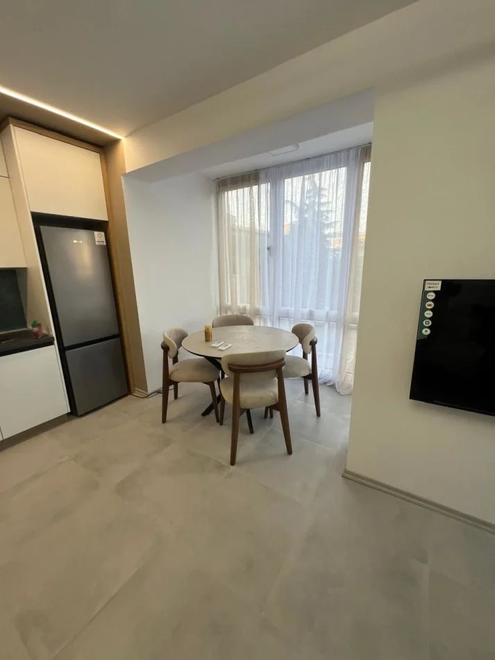 Tirane, Apartment for Rent 2+1+Balcony, 4th Floor, 80 m², €650 (NEW MARKET)