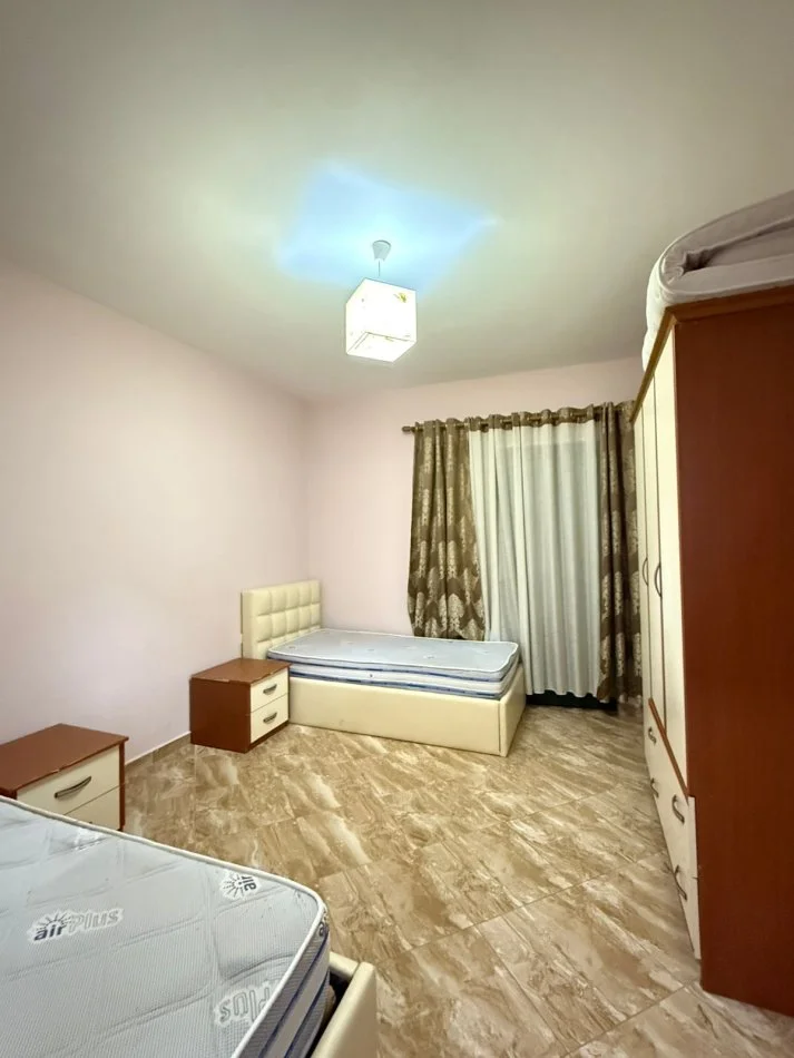 Tirane, affitto appartamento 2+1 Piano 1, 108 m² 550 € (ASTIR)
