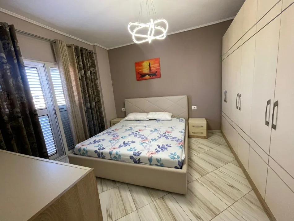 Tirane, affitto appartamento 2+1 Piano 9, 90 m² 750 € (MYSLYM SHYRI)