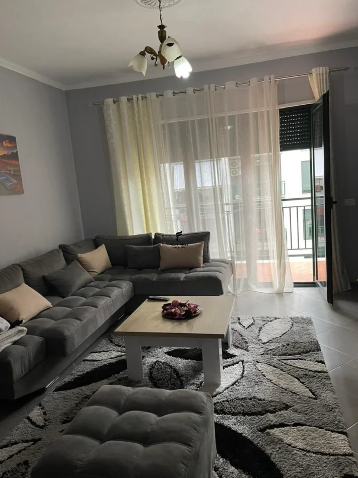 Tirane, affitto appartamento 1+1 Piano 3, 78 m² 500 € (ASTIR)
