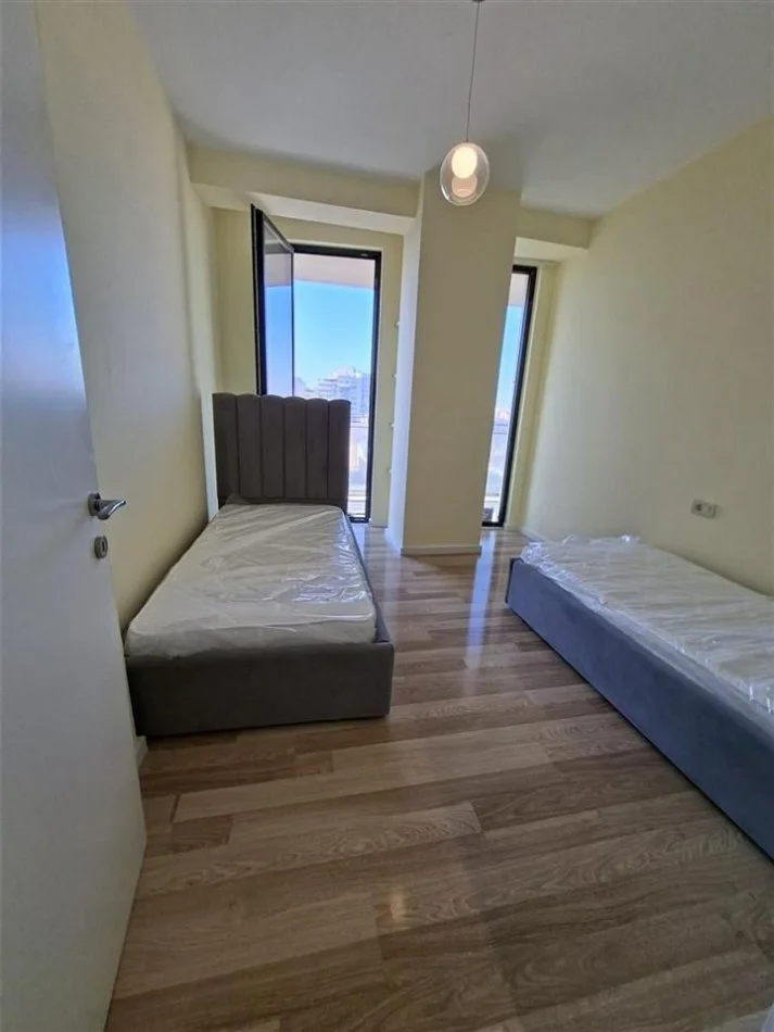 Tirane, Apartment for Rent 2+1+Balcony, 6th Floor, 94 m², €1,500 (MINE PEZA)