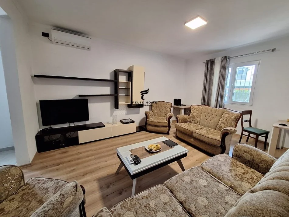 Tirana, affitto appartamento 2+1 Piano 1, 112 m² 800 € (LAPRAKE)