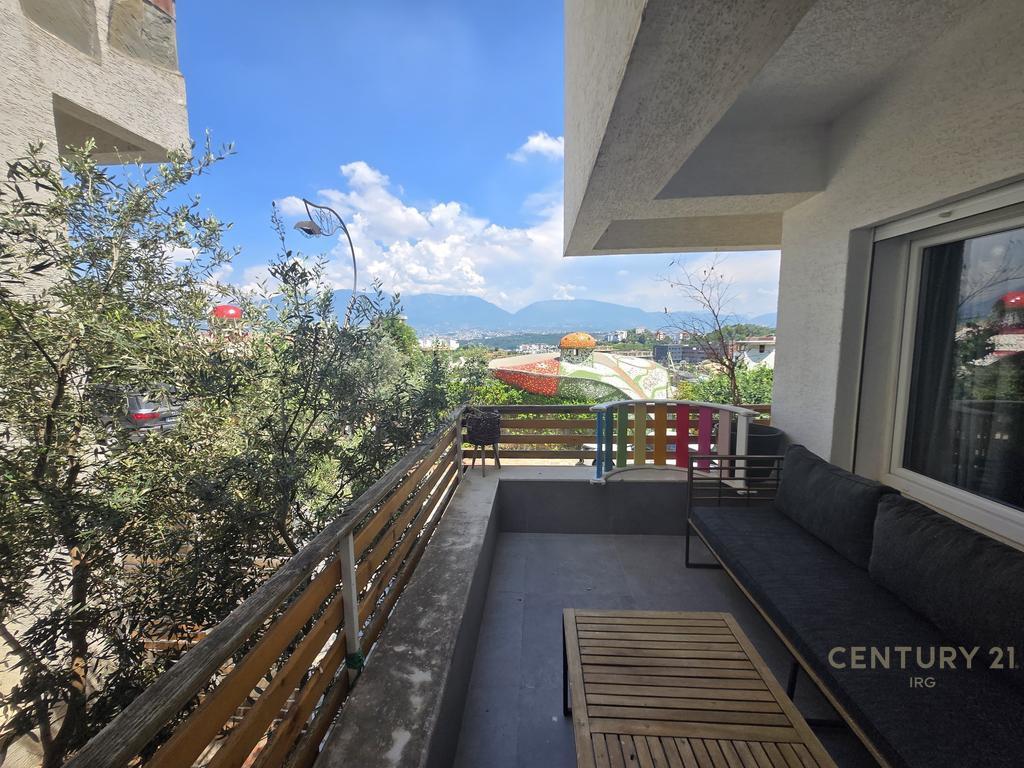 Villa with Pool for Rent at Kodra e Diellit 2!