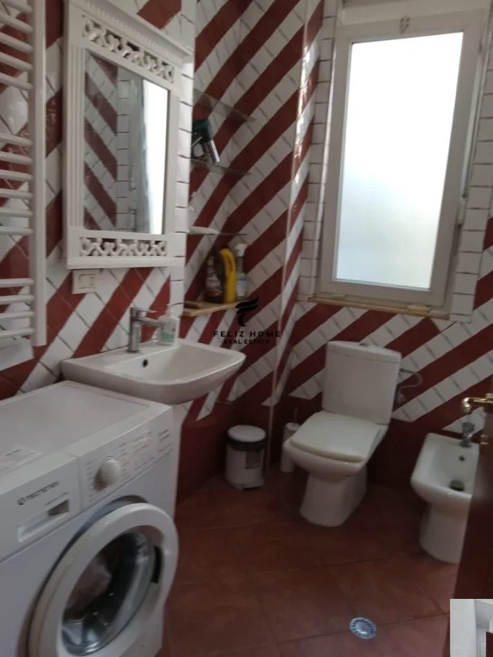 Tirane, affitto appartamento 2+1 Piano 2, 120 m² 600 € (MYSLYM SHYRI)