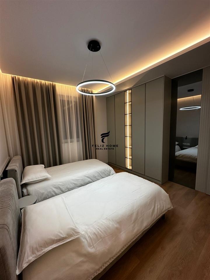Villa con giardino di 240 m² con piscina artificiale a 2000 euro