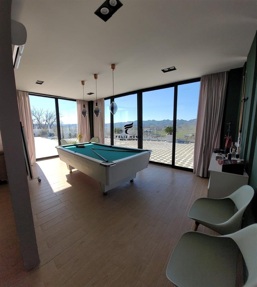 Private Villa for Sale 3250 m2 Vore 850,000 EUR