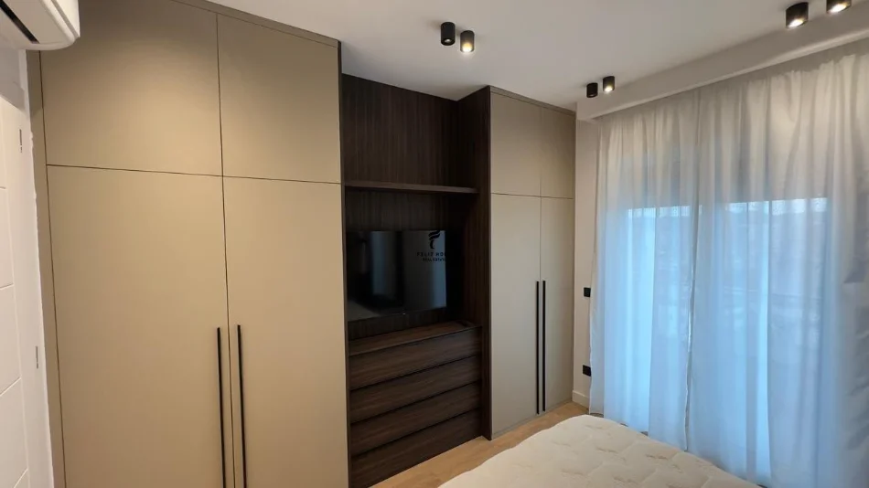 Tirana, Apartment for Rent 1+1 Floor 8, 70 m² 800 € (PORCELANI)