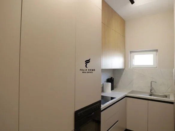 Tirana, appartamento in affitto, 2+1, Piano 3, 80 m², 680 € (PORCELLANA)
