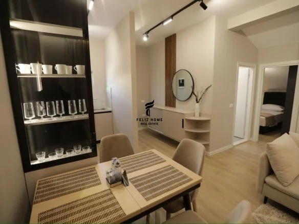 Tirana, appartamento in affitto, 2+1, Piano 3, 80 m², 680 € (PORCELLANA)