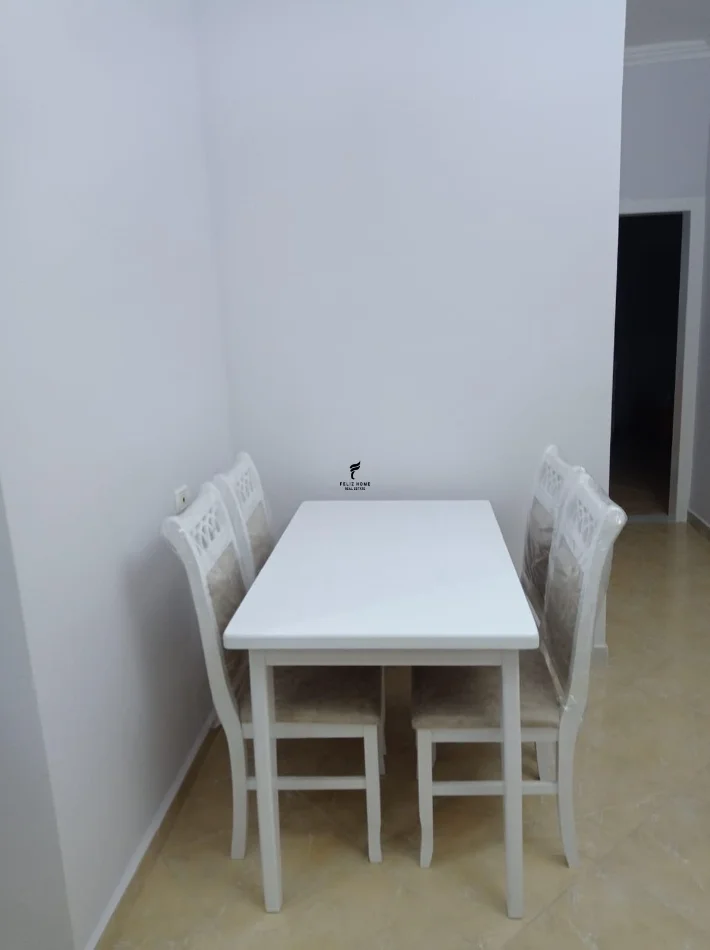Tirane, affitto appartamento 2+1 Piano 2, 80 m² 520 € (PORCELLANA)