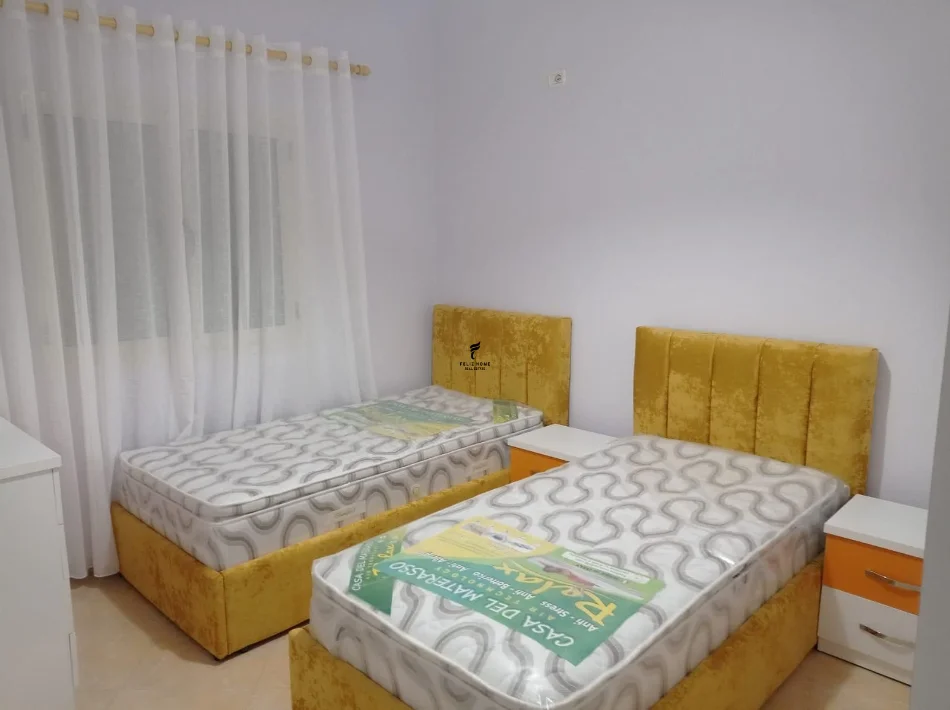 Tirane, affitto appartamento 2+1 Piano 2, 80 m² 520 € (PORCELLANA)