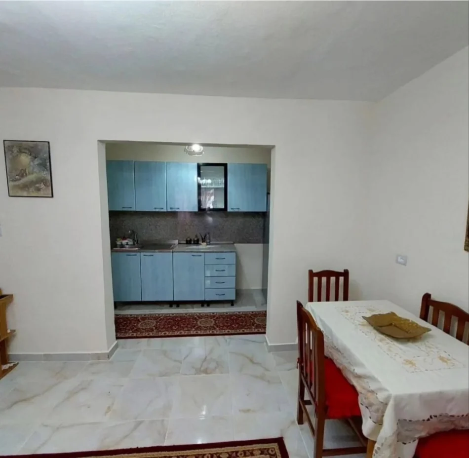 Tirane, affitto appartamento 1+1 Piano 3, 55 m² 400 € (QSUT)