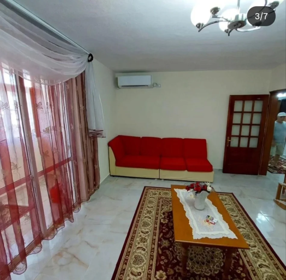Tirane, affitto appartamento 1+1 Piano 3, 55 m² 400 € (QSUT)