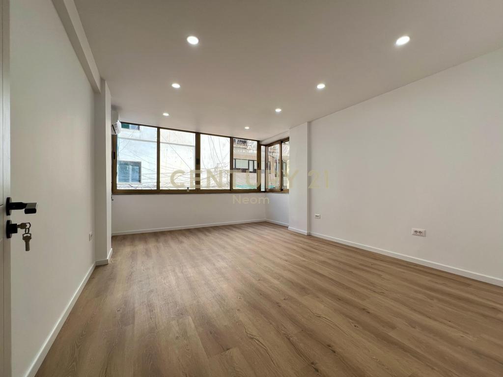 QIRA, AMBIENT ZYRASH - 120 m2, SHESHI WILSON