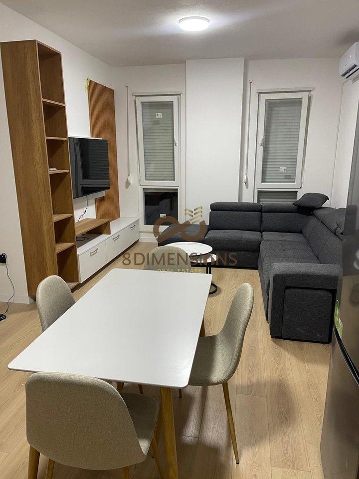 Jepet Apartament 1+1 me Qera,totalisht i Ri - Univers City D