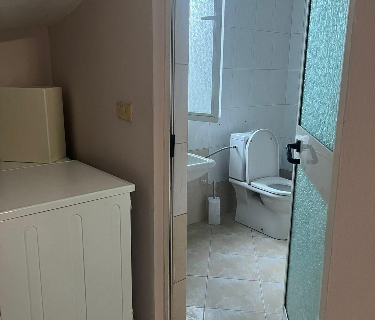 📌FIRST FLOOR OF A PRIVATE HOUSE FOR RENT – BLLOK G