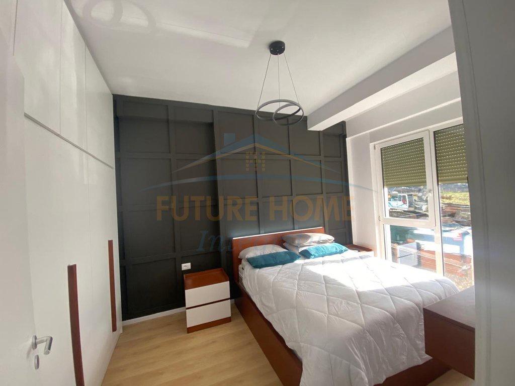 0694603851,Shitet, Vilë 3-Katëshe+2 Poste parkimi, AbA Resid
