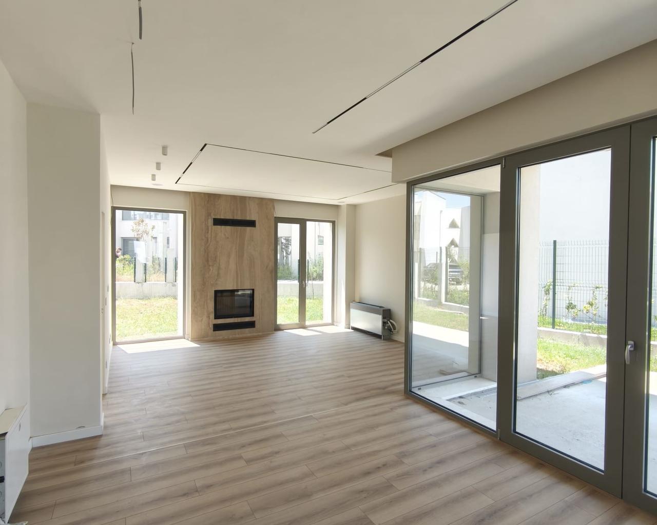 🏡 JEPET ME QIRA VILË – Green Valley Residence, Liqeni i Tha