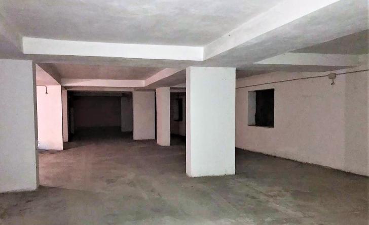 Shiten poste parkimi makinash
