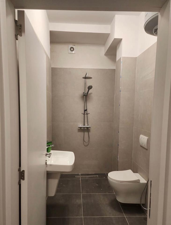 Store with 65 m2 Floor in City Center for 600 Euro