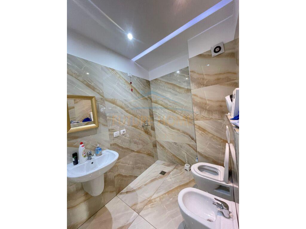 0697863654 Affitto, Ambiente Commerciale, Ring Center, Zogu i Zi