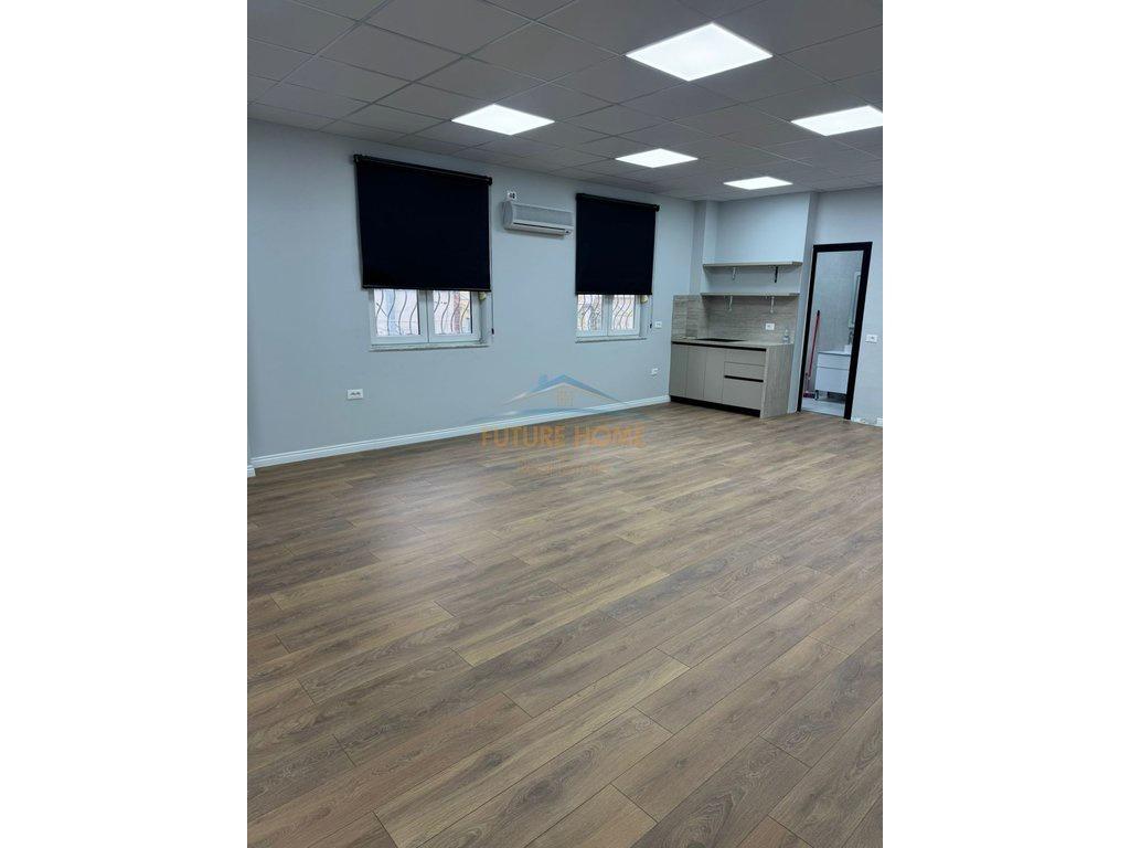 0683487469 Qera, Zyra, Qendër, Tiranë