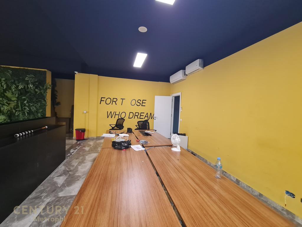 OFFERTA SPAZIO COMMERCIALE IN AFFITTO 400m, ASTIR!