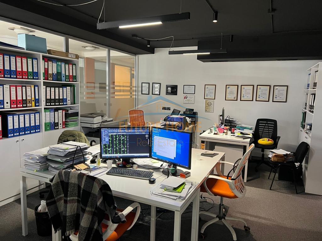 0683487469 Affitto, Spazio per Ufficio, Mercato Nuovo, Tirana