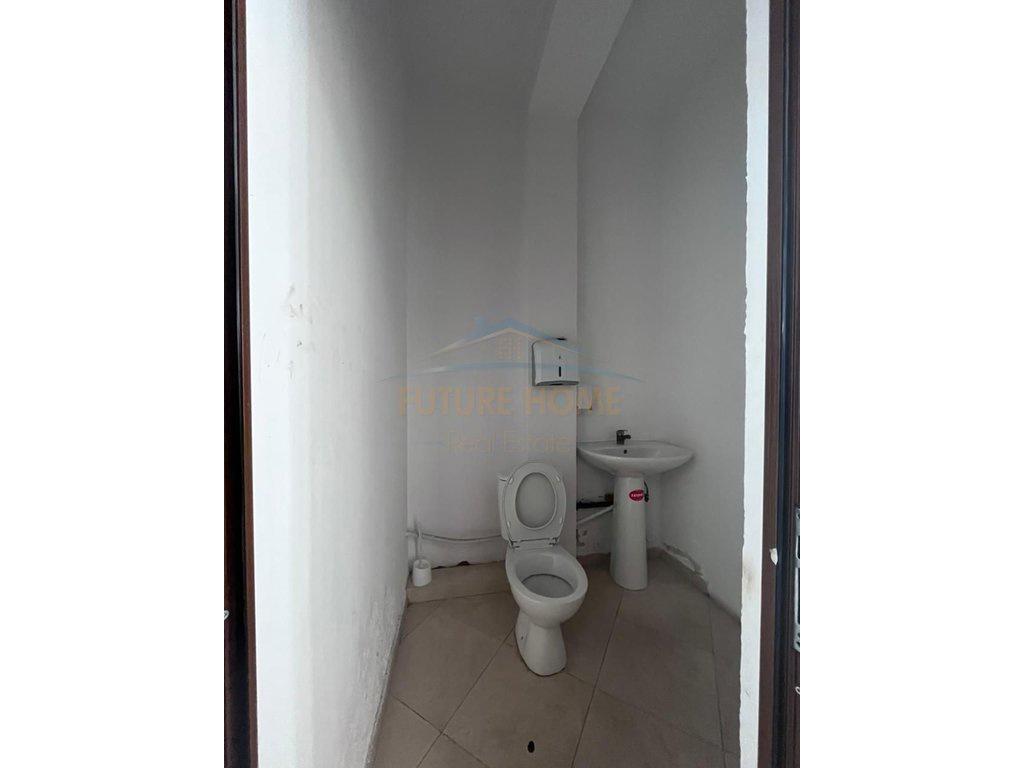 0683487469 Qera, Ambjent Biznesi, 21 Dhjetori, Tiranë