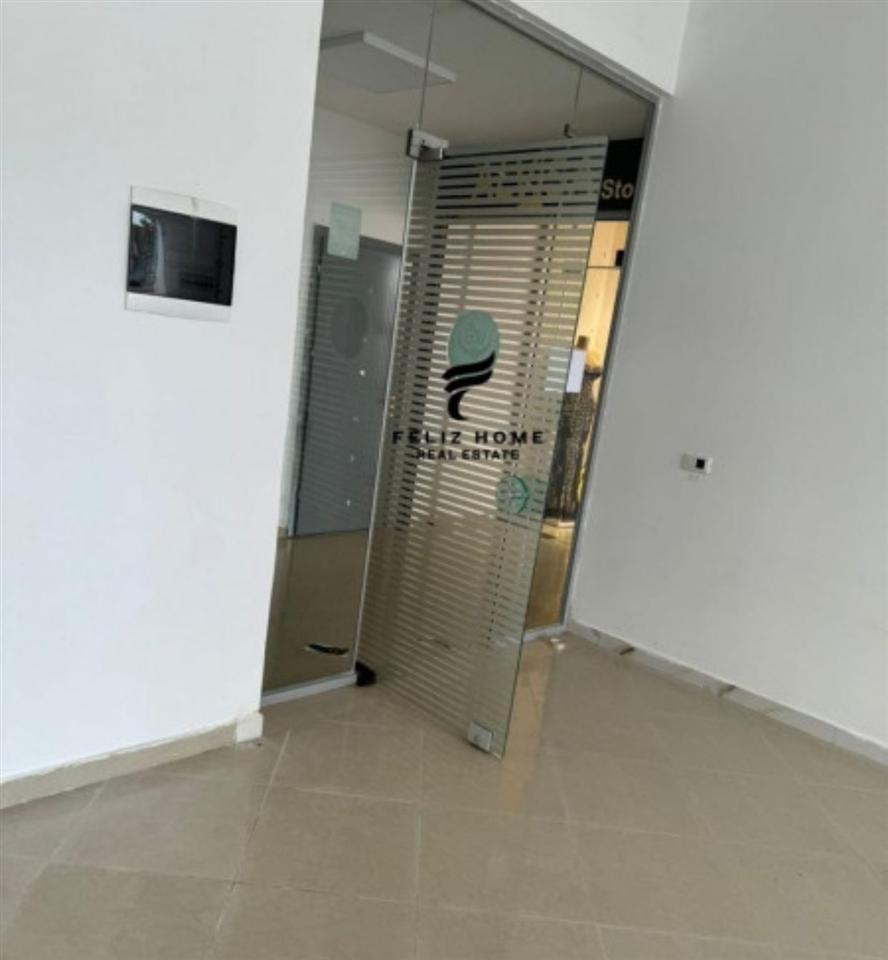 STORE WITH 25 M2 FLOOR, EXPOSED WORK, 45,000 LEKE
