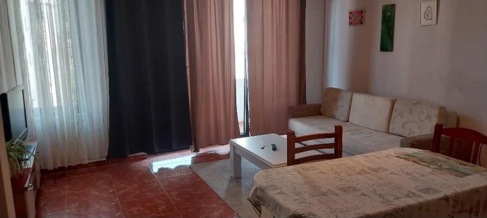 Apartament 1+1 me qira tek Rruga e Elbasanit