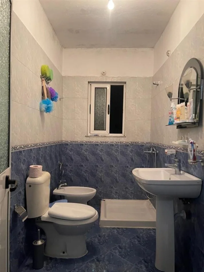 Tirane, vendesi appartamento 2+1 Piano 4, 91 m² 140.000 € (RRUGA E DIBRES)
