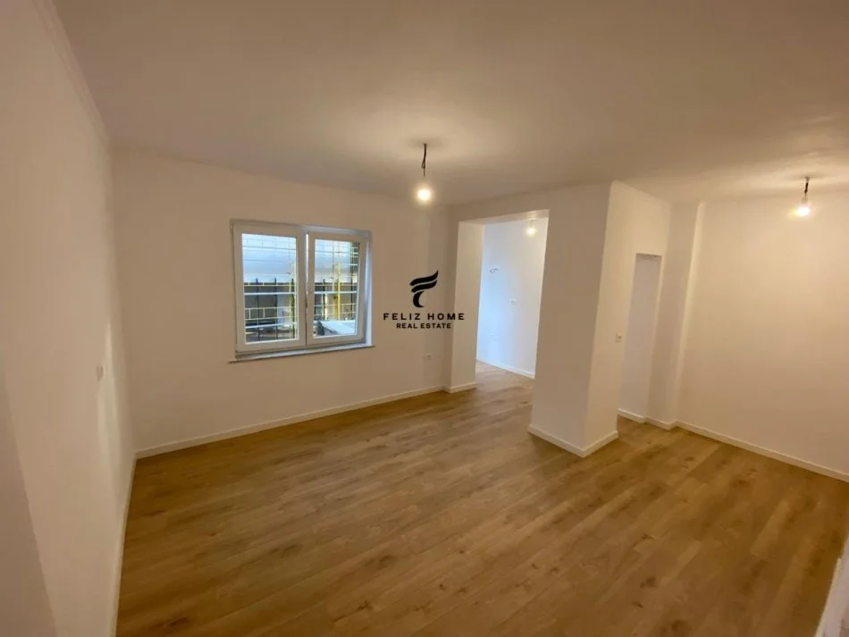 Tirane, appartamento in vendita 2+1+Balcone Piano 2, 83 m² 185.000 € (RRUGA E DURRESIT)