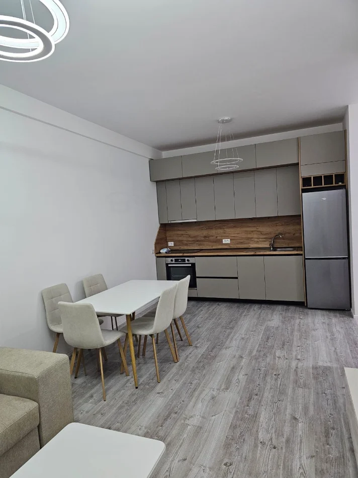 Tirana, Apartment for Sale 2+1, First Floor, 86 m², €189,500 (RRUGA E KAVAJES)