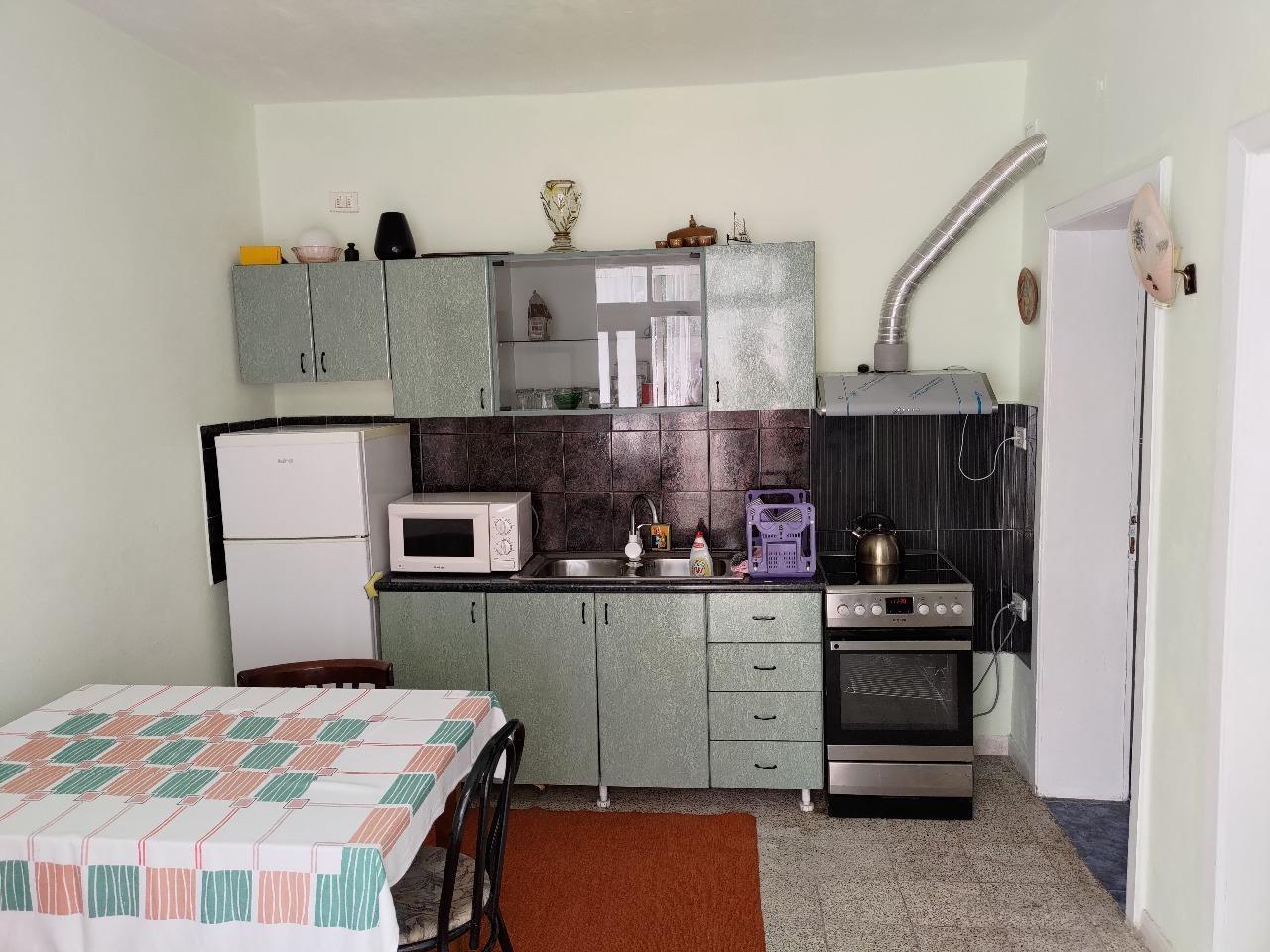APARTAMENT ME QERA 2+1 MINE PEZA 55 EURO