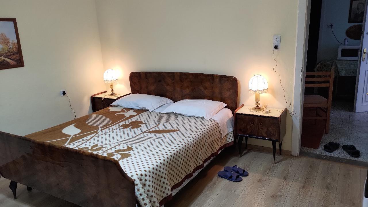 APARTAMENT ME QERA 2+1 MINE PEZA 55 EURO
