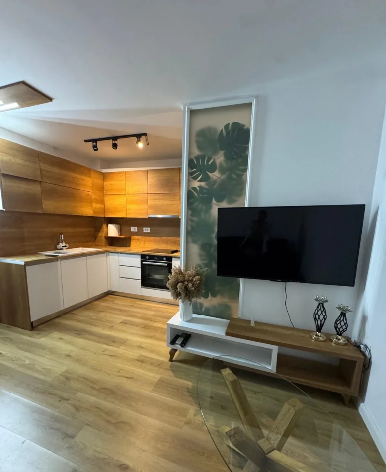 Tirane, affitto di appartamento 2+1 Piano 2, 85 m² 650 € (Pediatria)