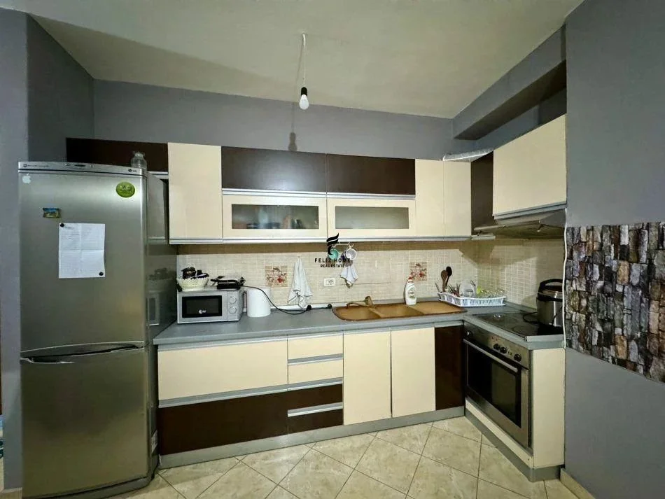Tirana, appartamento in affitto, 1+1, Piano 4, 60 m², 450 € (ASTIR)