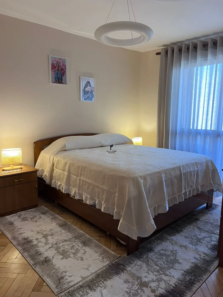 Tirane, affitto appartamento 2+1 Piano 4, 90 m² 650 € (COMUNE DI PARISIT)