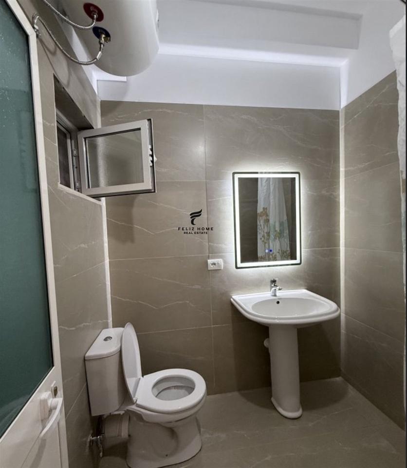APARTAMENT ME QERA 1+1 YZBERISHT 400 EURO
