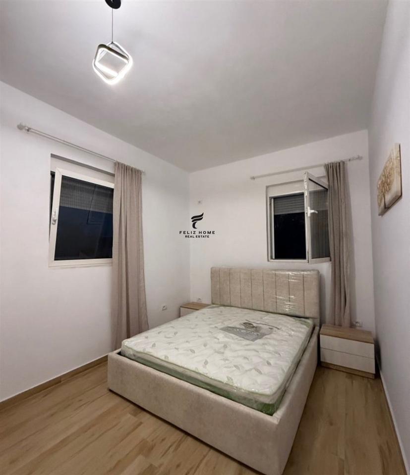 APARTAMENT ME QERA 1+1 YZBERISHT 400 EURO