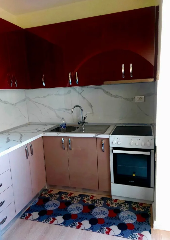 Tirane, affitto appartamento 1+1 Piano 5, 60 m² 480 € (ALI DEMI)